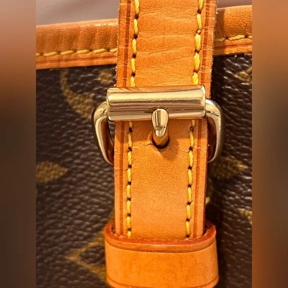 Louis Vuitton Bucket GM Monogram - Picture 16 of 16